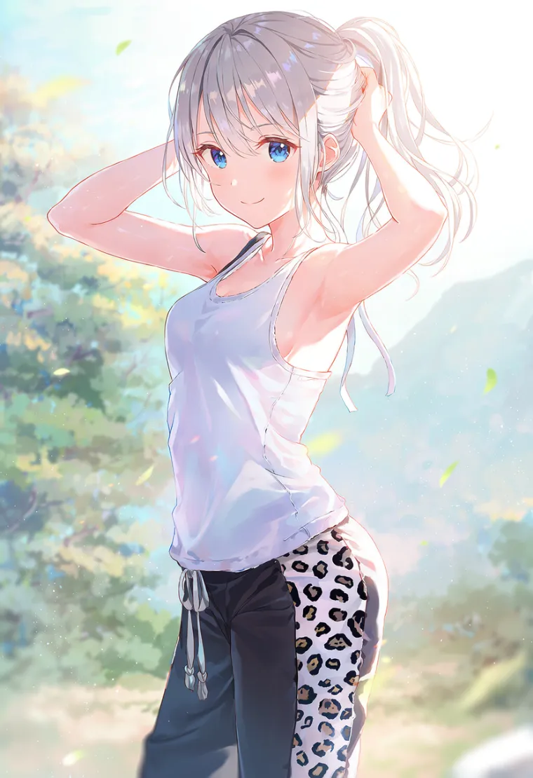 両サイドにアニマル柄を入れた黒いパンツ